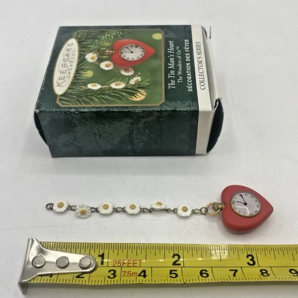Hallmark Keepsake Miniature Ornament The Tin Man’s Heart The Wonder of Oz 2000 - Picture 8 of 13